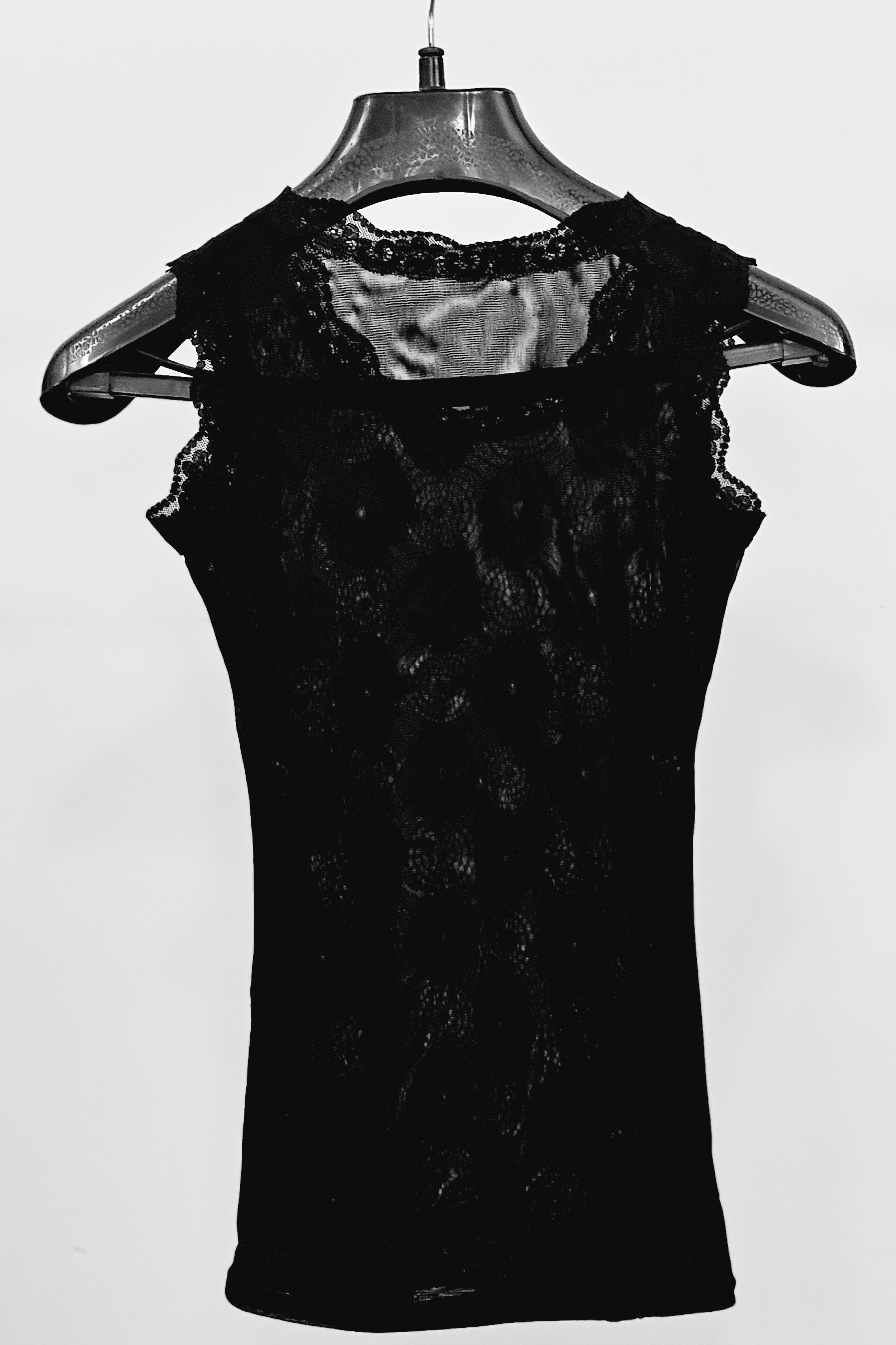 تاپ زنانه  پشت مشکی ساده